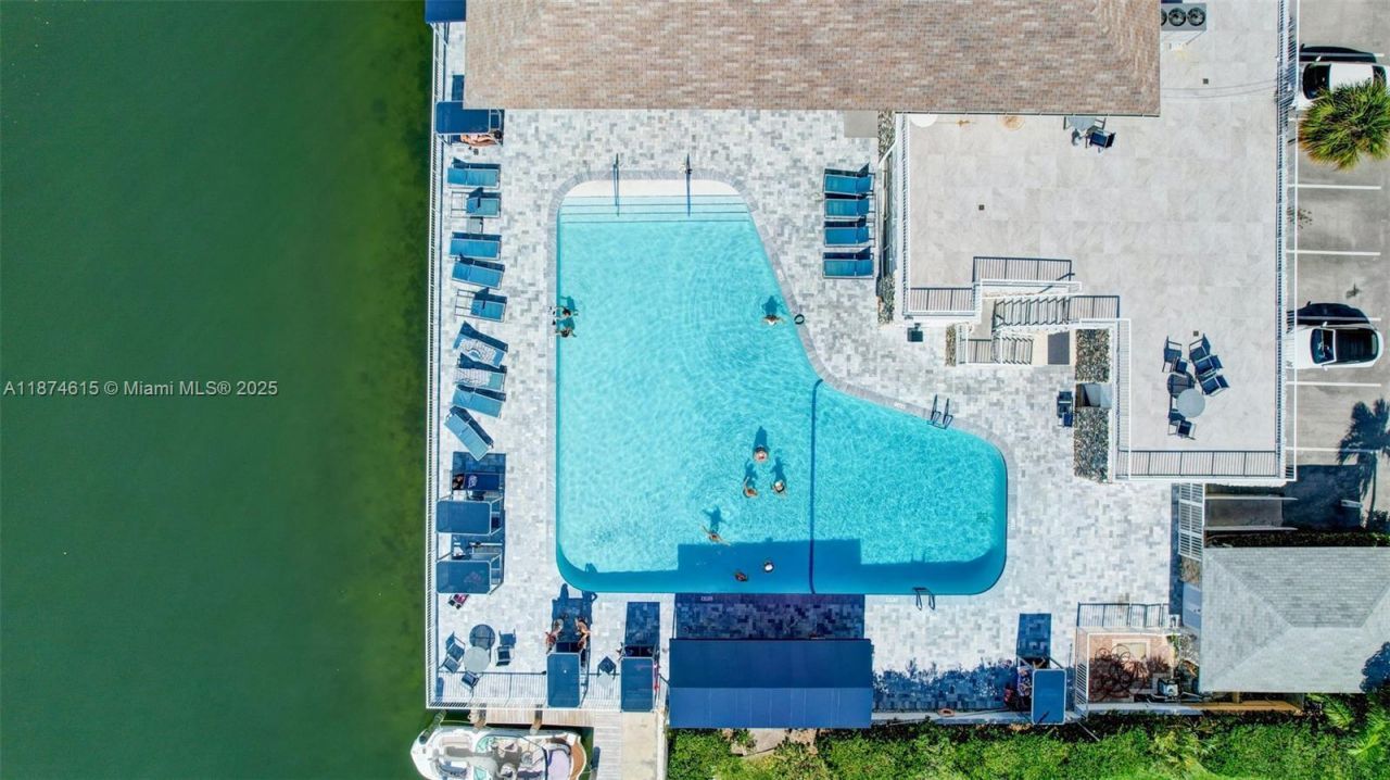 1849 S Ocean Dr, Unit 407, Hallandale Beach, FL 33009 Photo