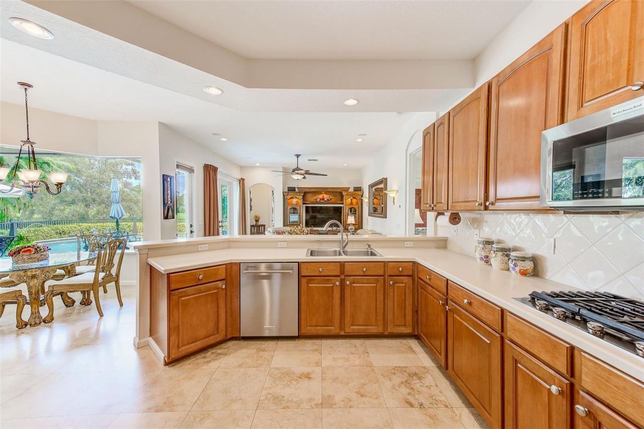 7714 Aralia Way, Seminole, FL 33777 Photo