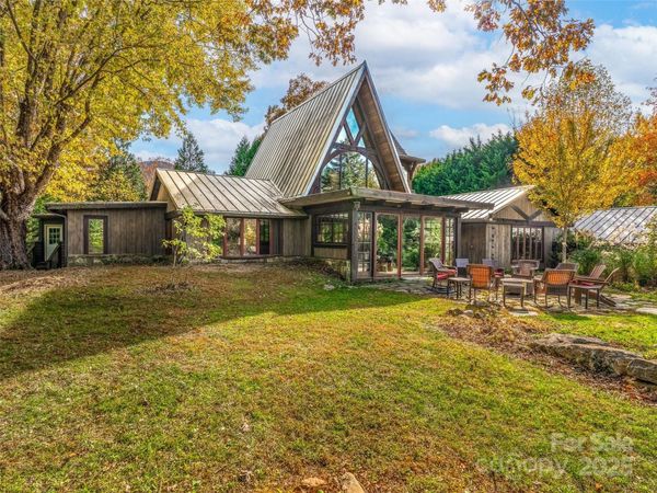113 Forest Hills Drive, Black Mountain, NC 28711