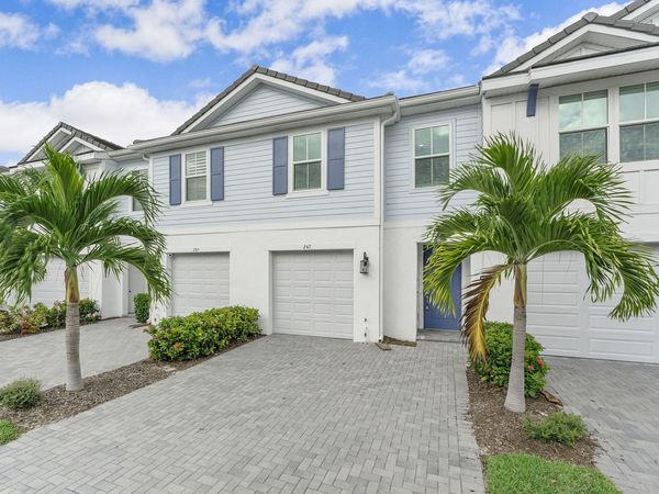 247 Preserve Trail N, Stuart, FL 34994