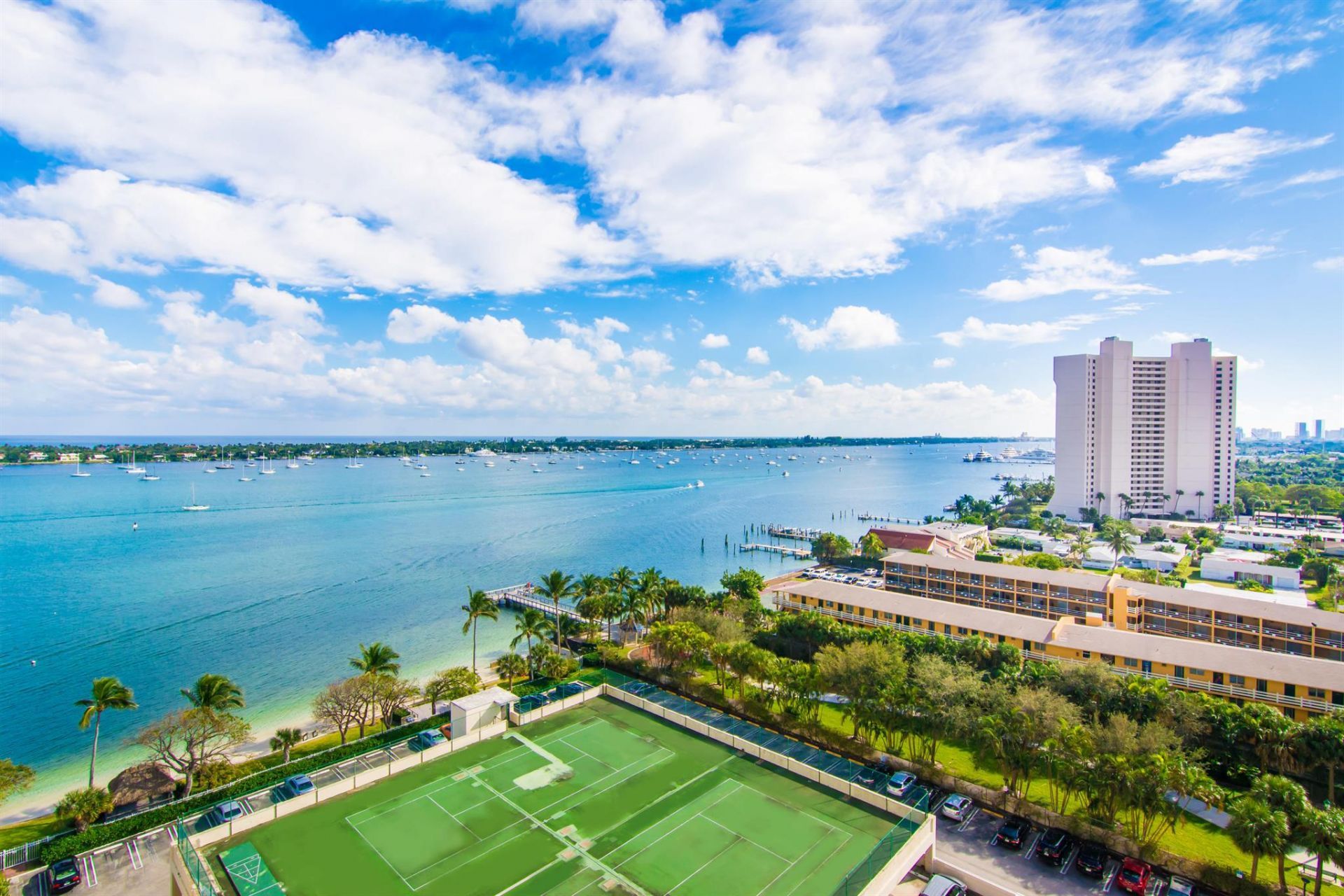 5600 N Flagler Drive, Unit 1404, West Palm Beach, FL 33407 Photo