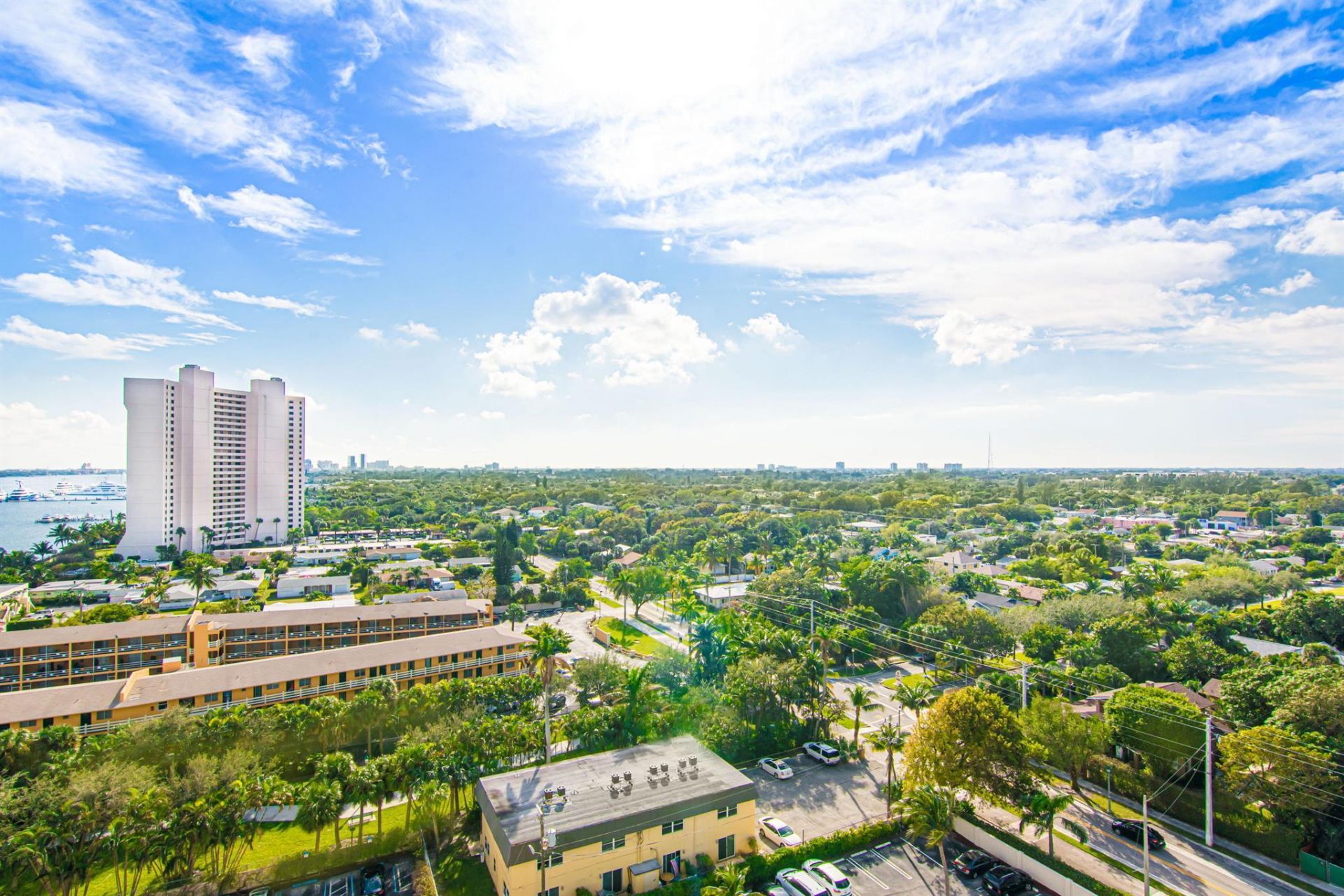 5600 N Flagler Drive, Unit 1404, West Palm Beach, FL 33407 Photo