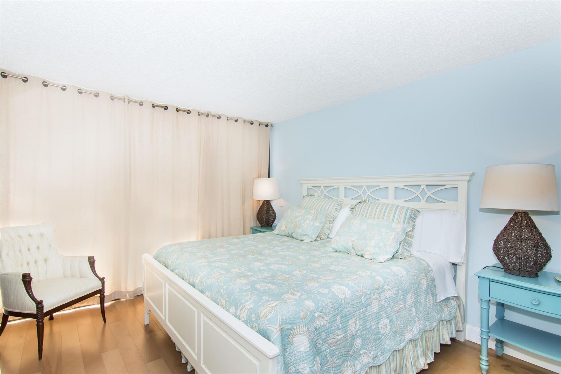 5600 N Flagler Drive, Unit 1404, West Palm Beach, FL 33407 Photo