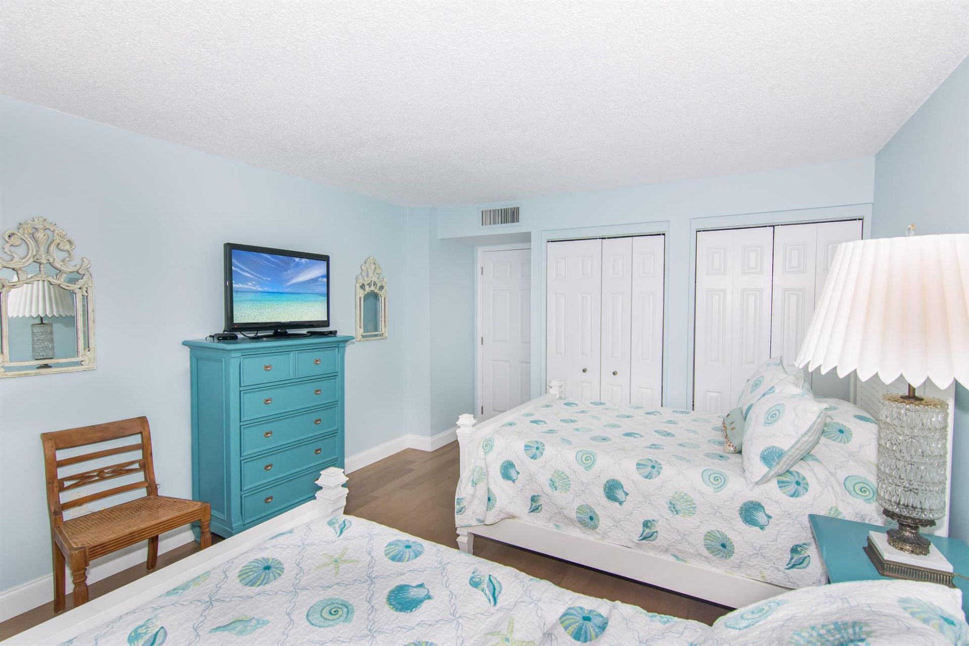 5600 N Flagler Drive, Unit 1404, West Palm Beach, FL 33407 Photo