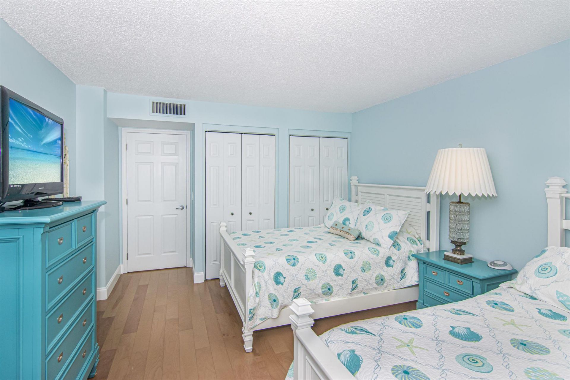 5600 N Flagler Drive, Unit 1404, West Palm Beach, FL 33407 Photo