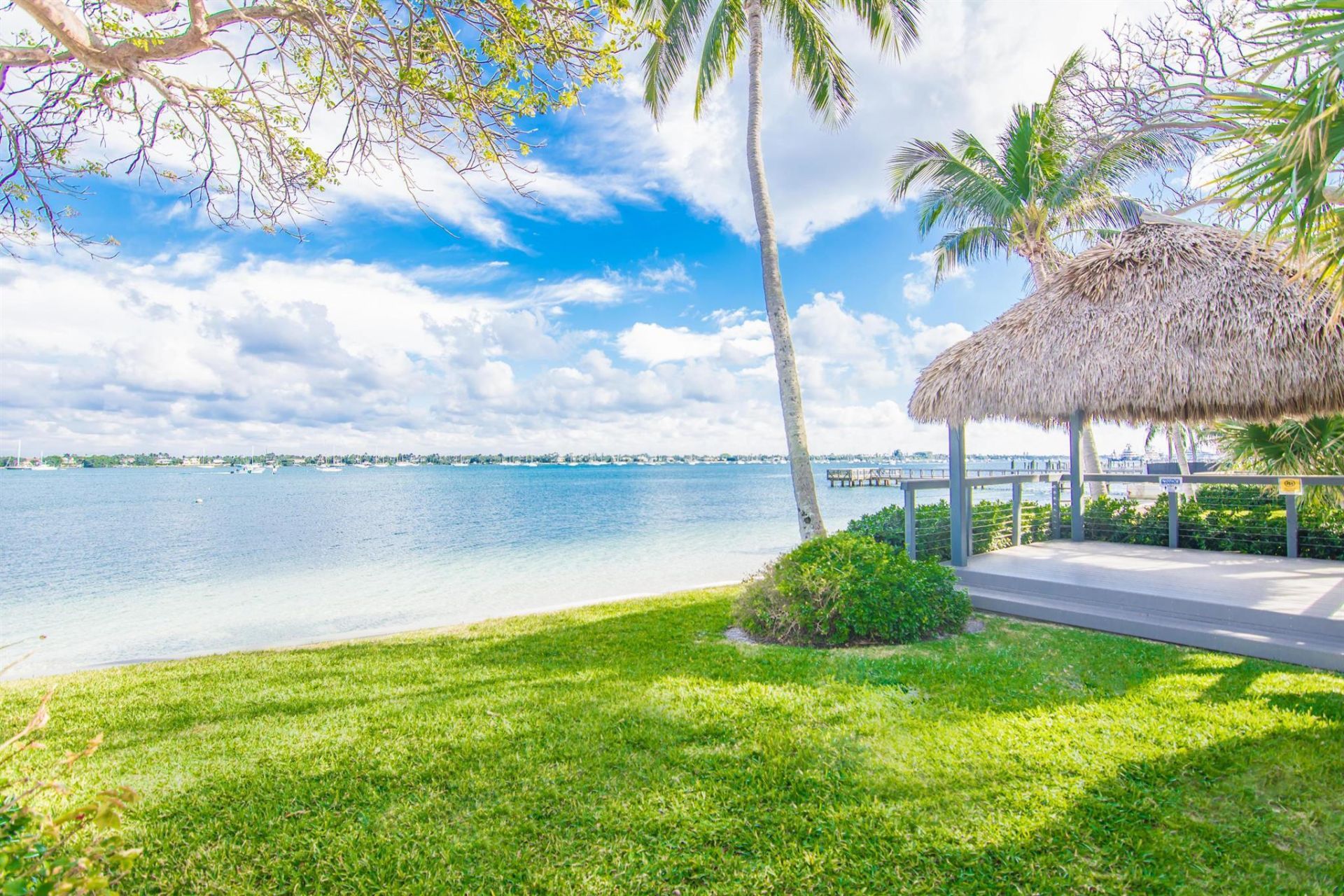 5600 N Flagler Drive, Unit 1404, West Palm Beach, FL 33407 Photo