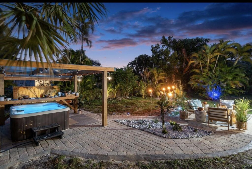 727 S Lake Drive, Lantana, FL 33462 Photo