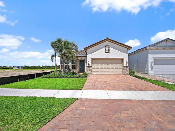 10724 Northbrook Circle, Palm Beach Gardens, FL 33412