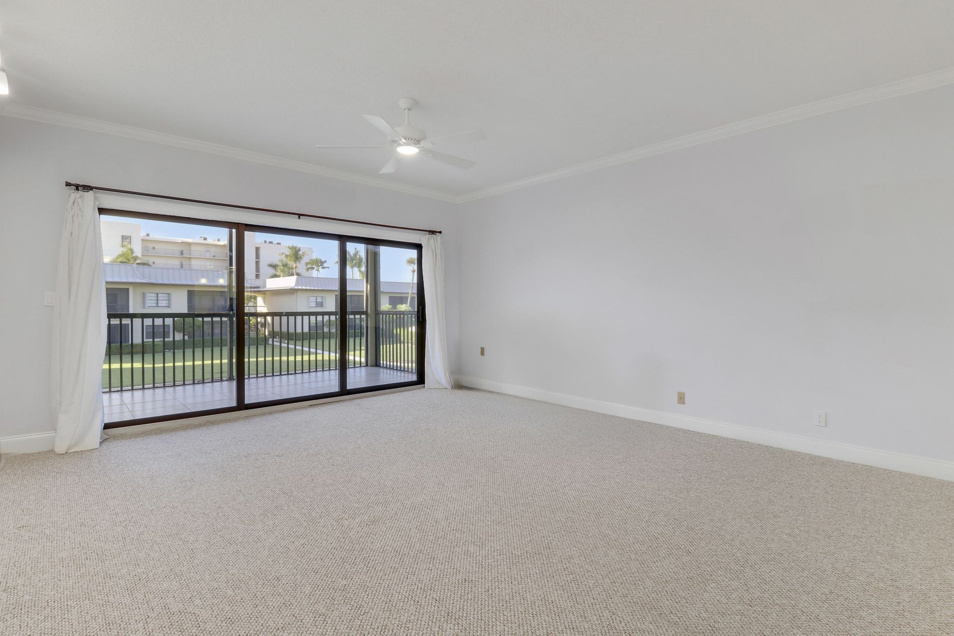 275 Beach Road, Unit B202, Tequesta, FL 33469 Photo