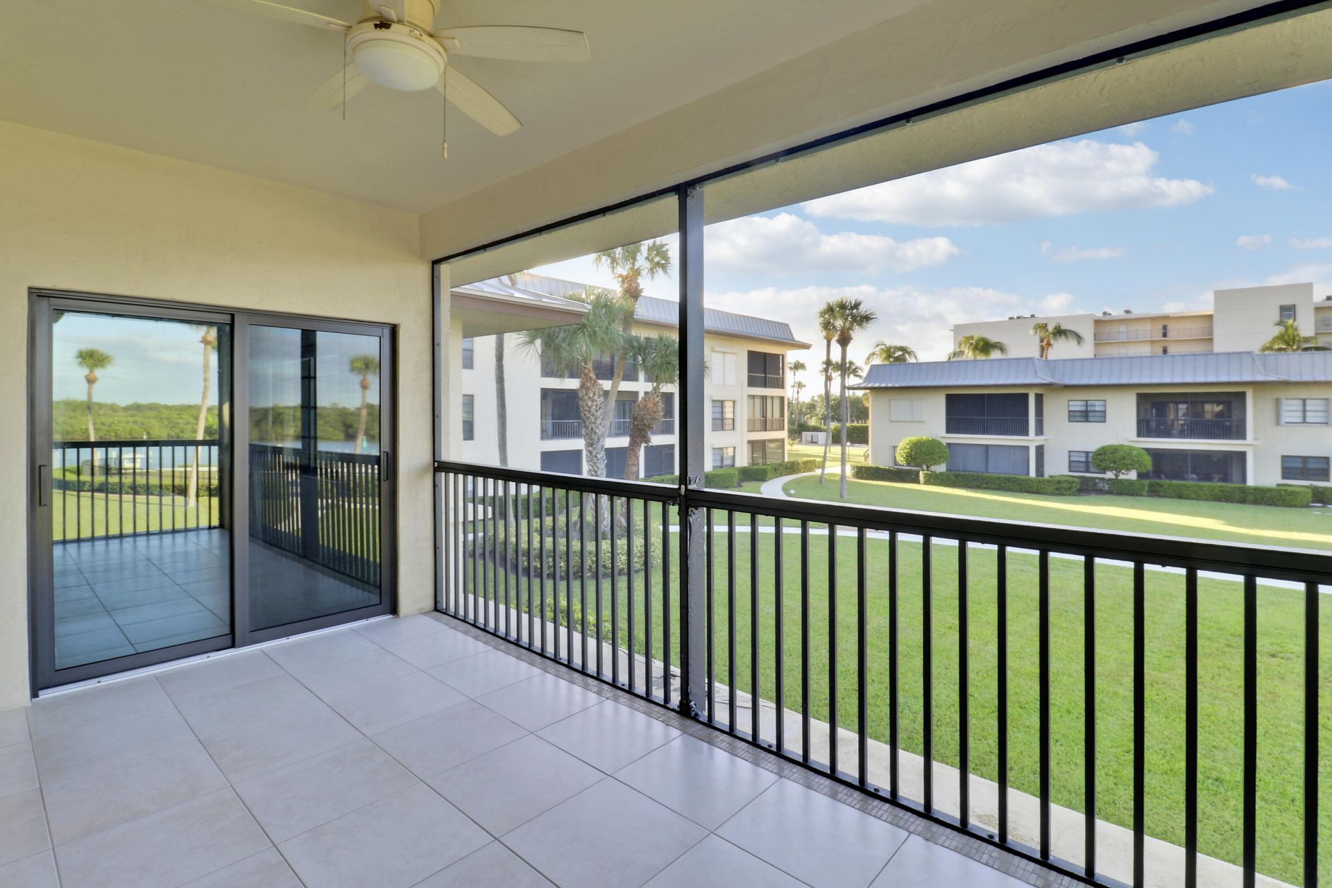 275 Beach Road, Unit B202, Tequesta, FL 33469 Photo