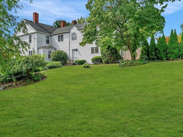 51 Walnut St, Saugus, MA 01906