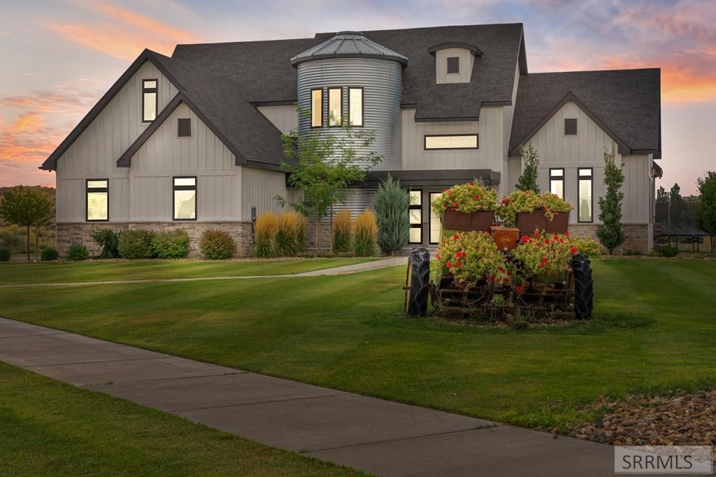 6129 S Sand Castle Place, Idaho Falls, ID 83404 Main Photo
