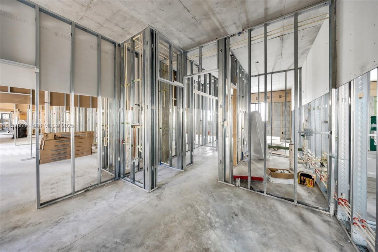 1254 SW 2nd St, Miami, FL 33135 Photo