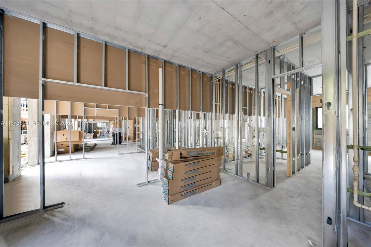 1254 SW 2nd St, Miami, FL 33135 Photo