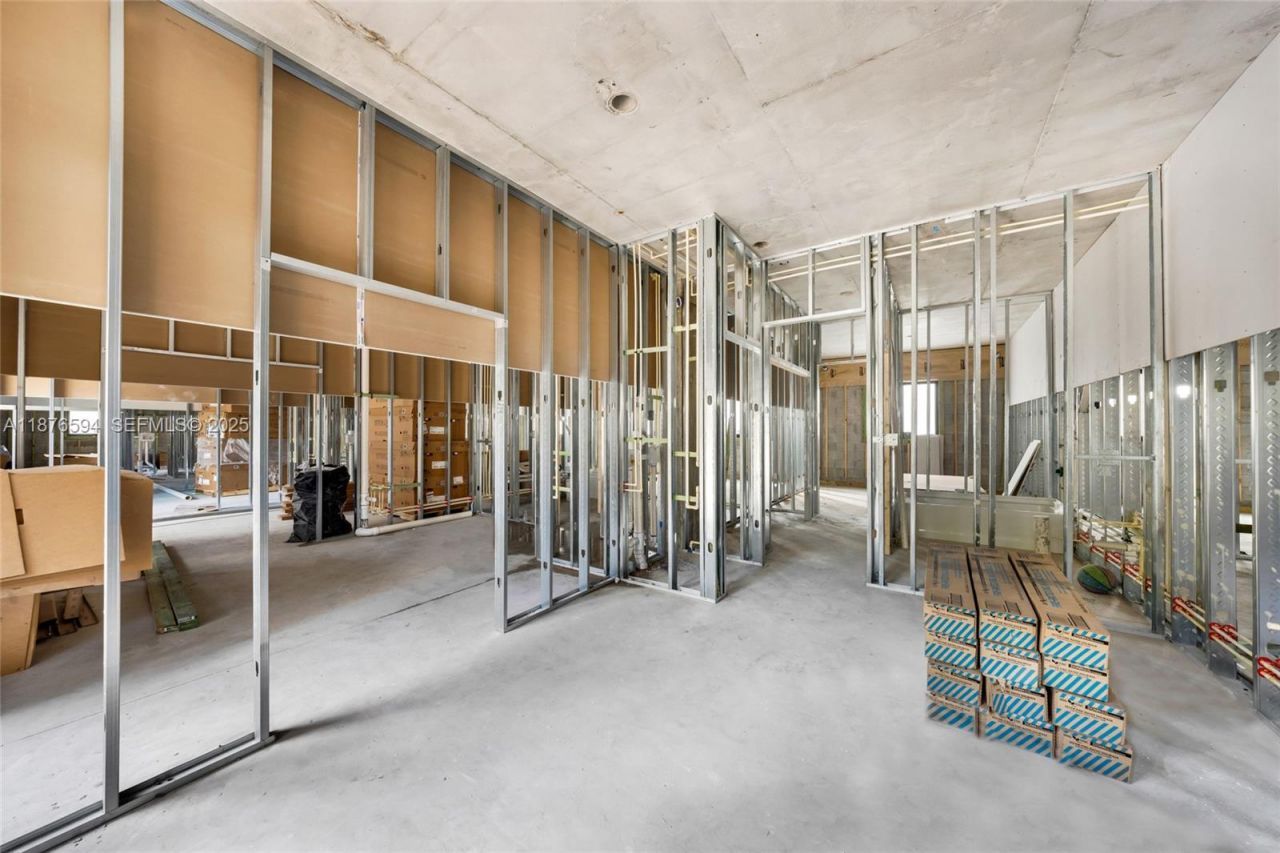 1254 SW 2nd St, Miami, FL 33135 Photo