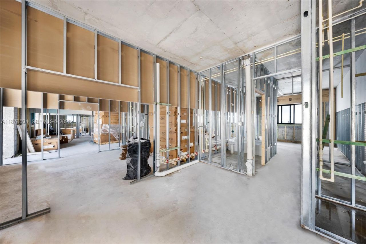 1254 SW 2nd St, Miami, FL 33135 Photo