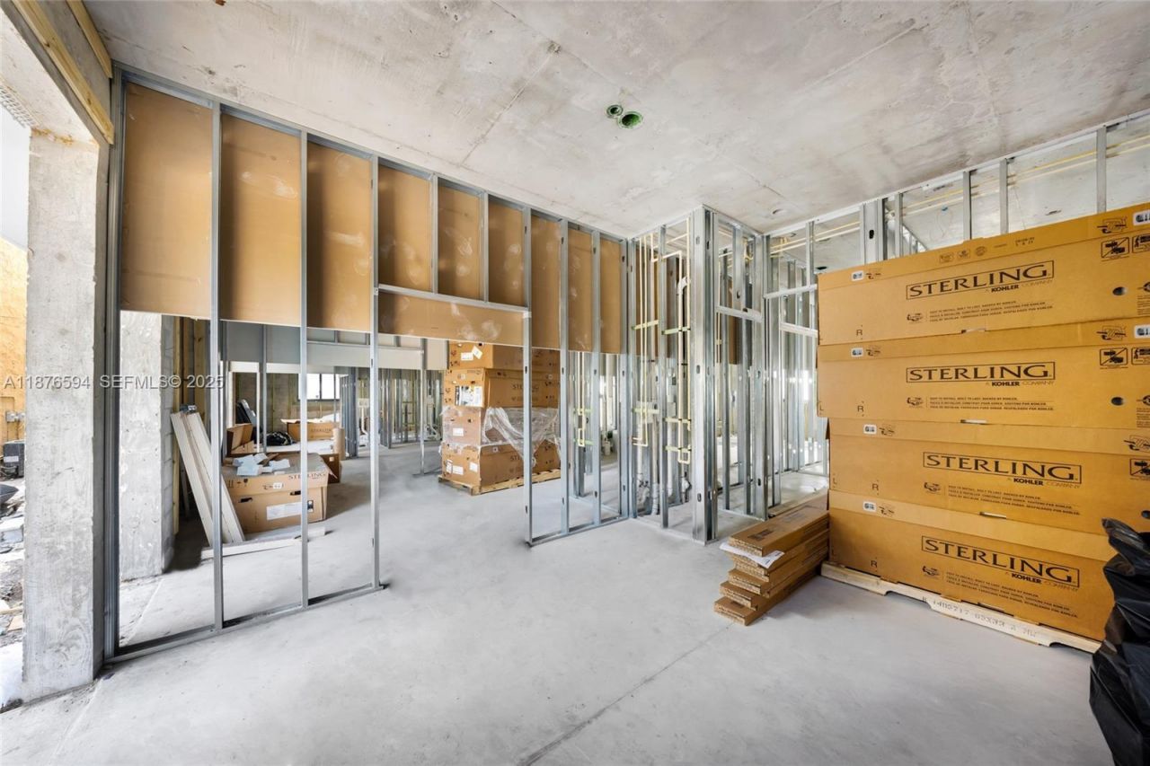 1254 SW 2nd St, Miami, FL 33135 Photo