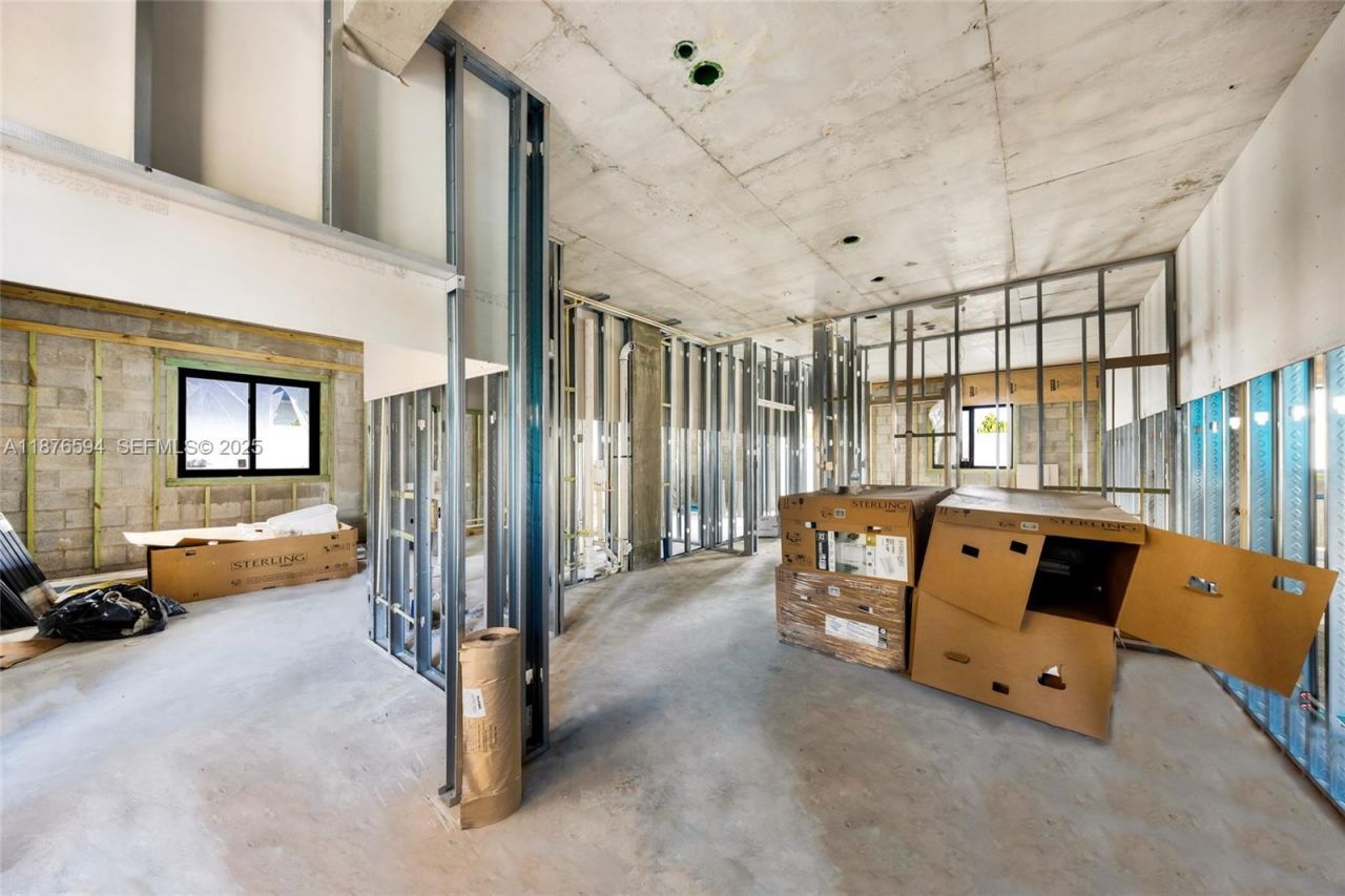 1254 SW 2nd St, Miami, FL 33135 Photo