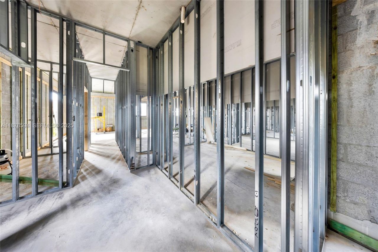 1254 SW 2nd St, Miami, FL 33135 Photo