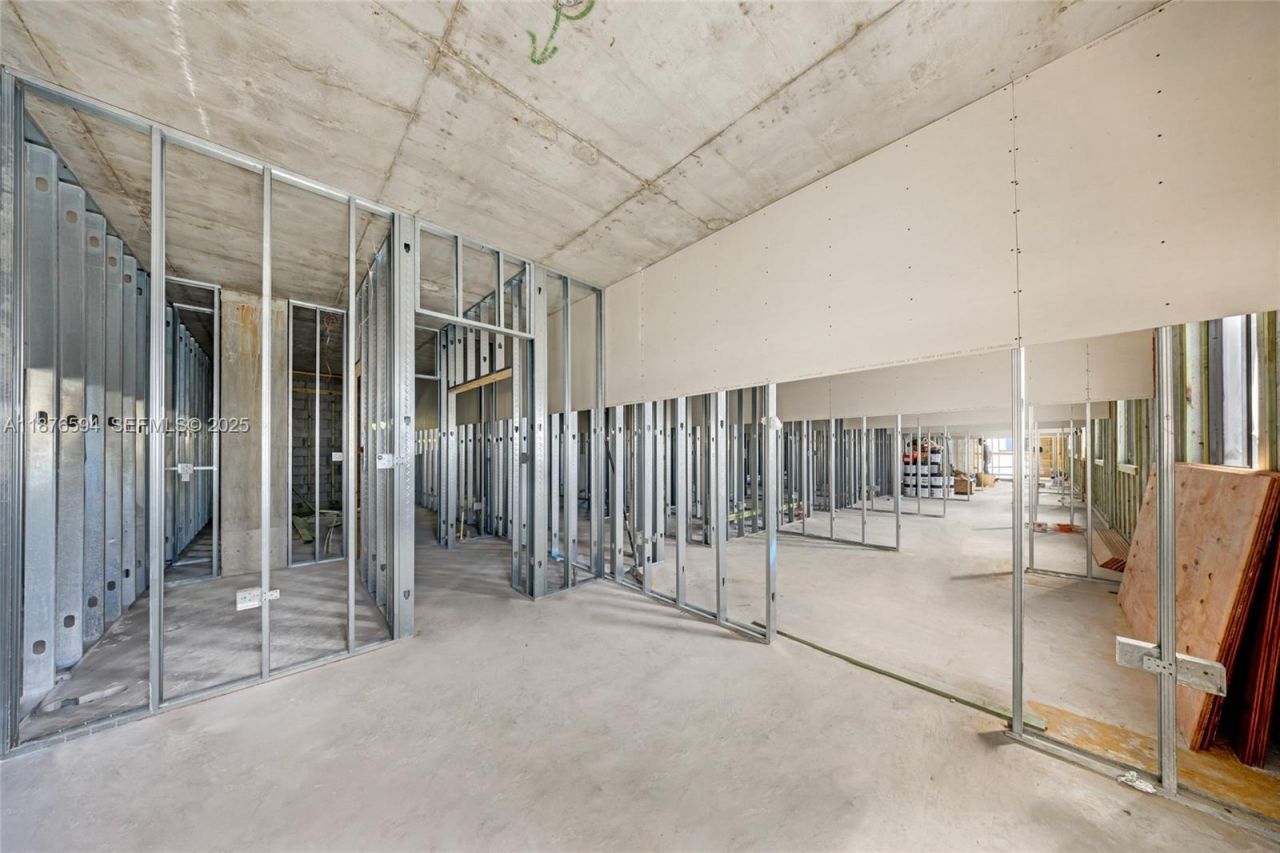 1254 SW 2nd St, Miami, FL 33135 Photo