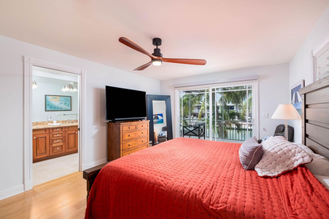 136 Giardino Drive, Islamorada, FL 33036 Photo