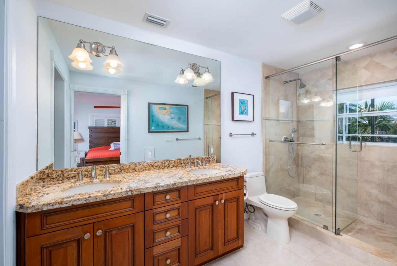 136 Giardino Drive, Islamorada, FL 33036 Photo