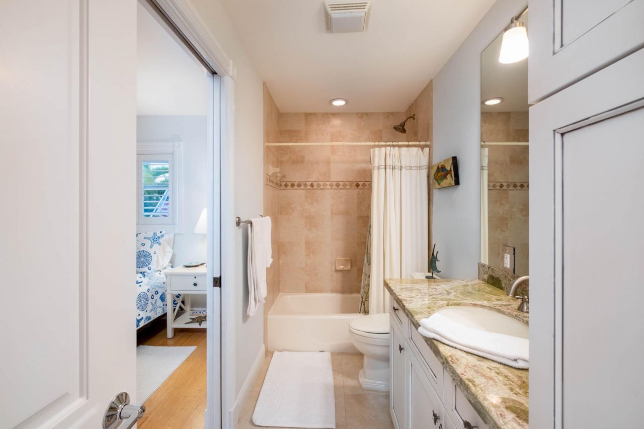 136 Giardino Drive, Islamorada, FL 33036 Photo