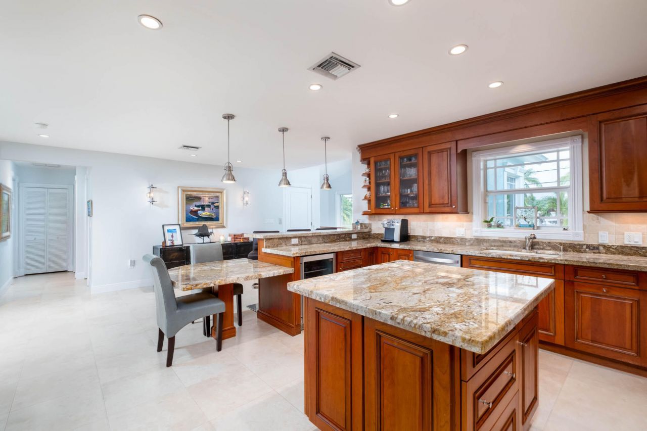 136 Giardino Drive, Islamorada, FL 33036 Photo