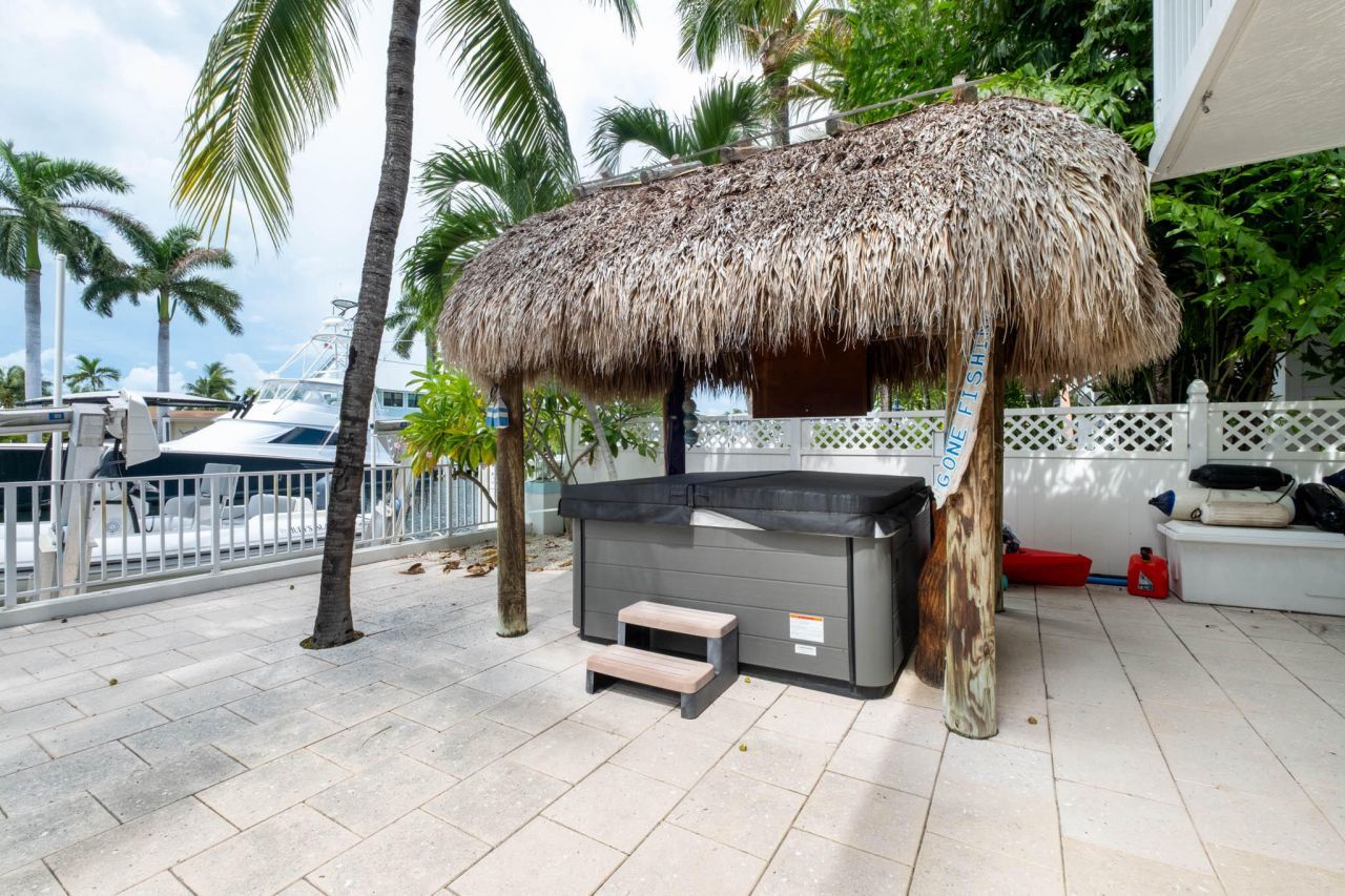 136 Giardino Drive, Islamorada, FL 33036 Photo