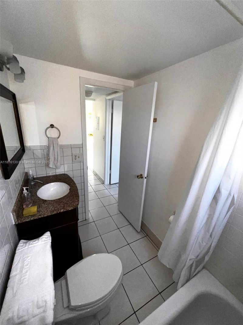 2145 Pierce St, Unit 105, Hollywood, FL 33020 Photo