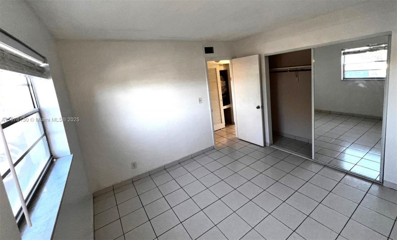 2145 Pierce St, Unit 105, Hollywood, FL 33020 Photo