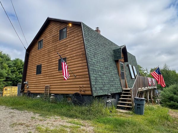 34 South Road, Lee, ME 04455