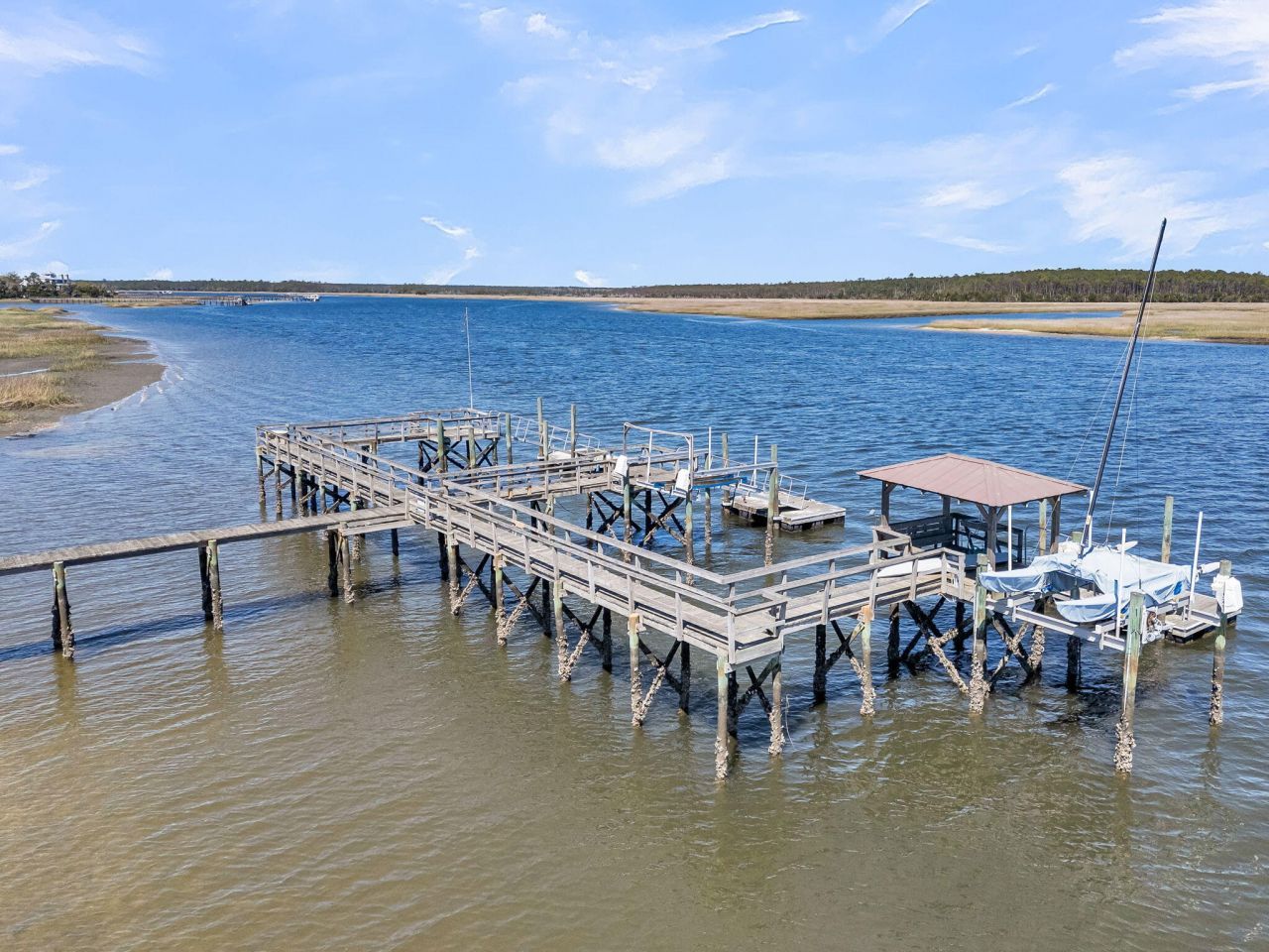 2296 Beckenham Drive Photo 14