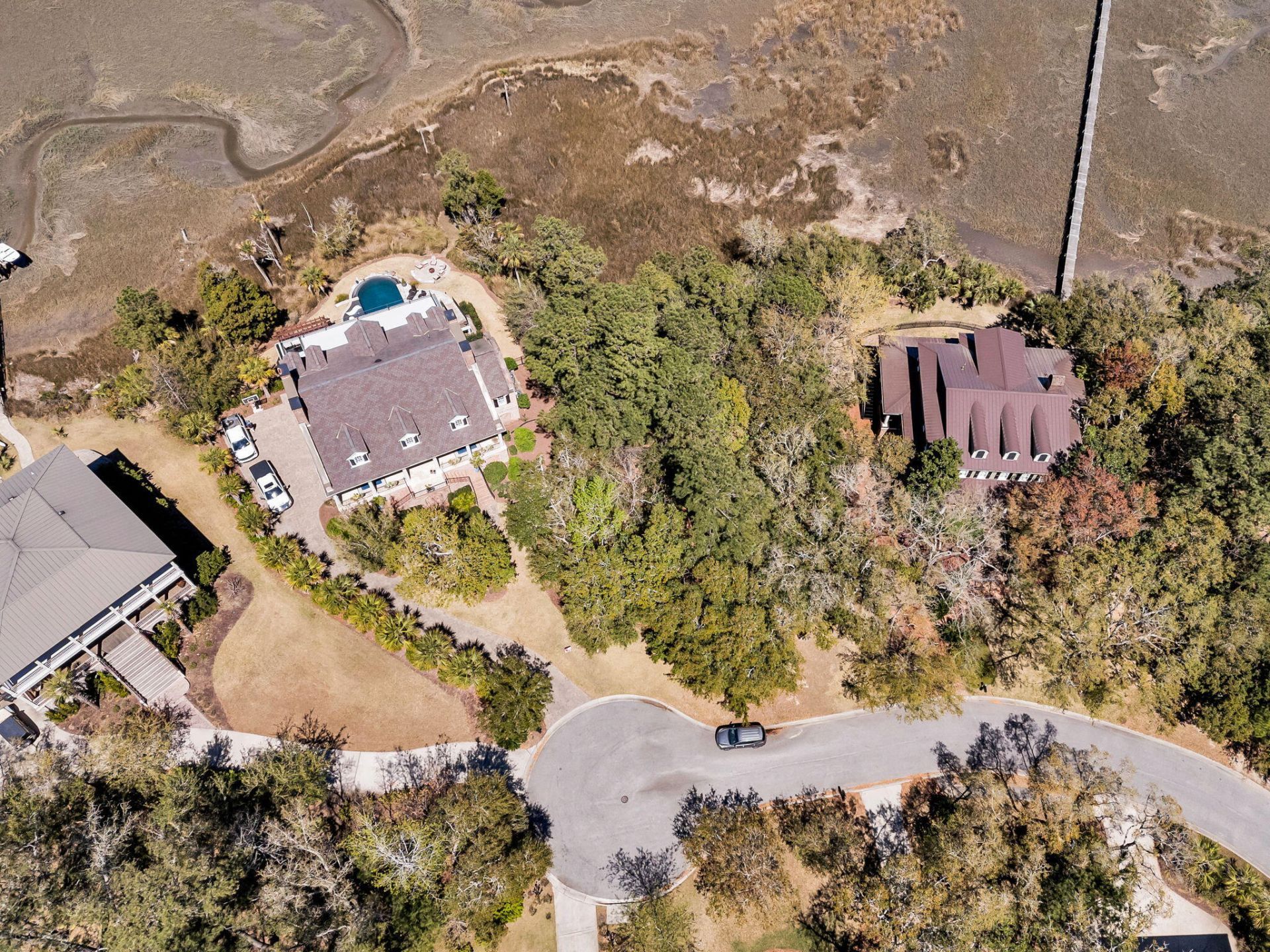 2296 Beckenham Drive Photo 39