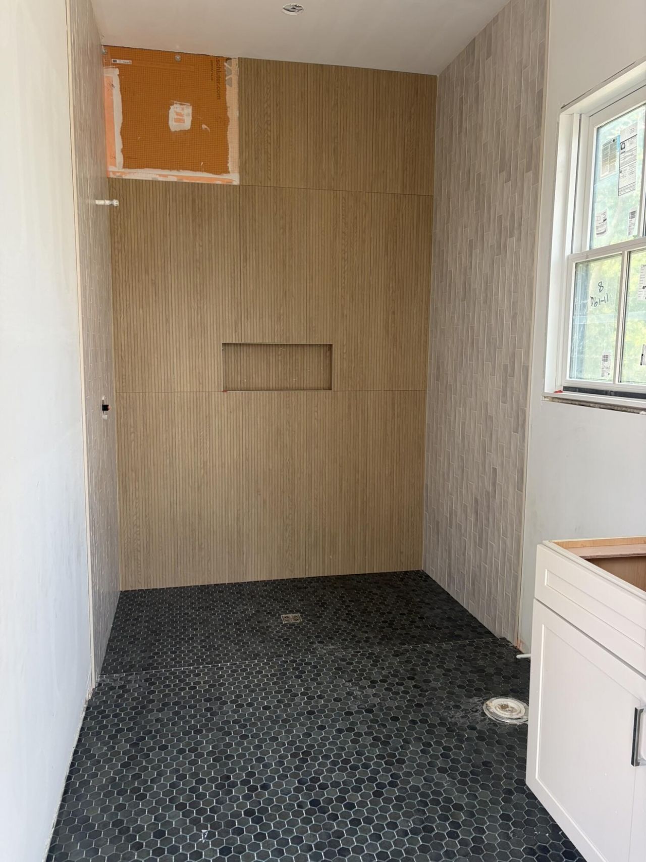 2296 Beckenham Drive Photo 9