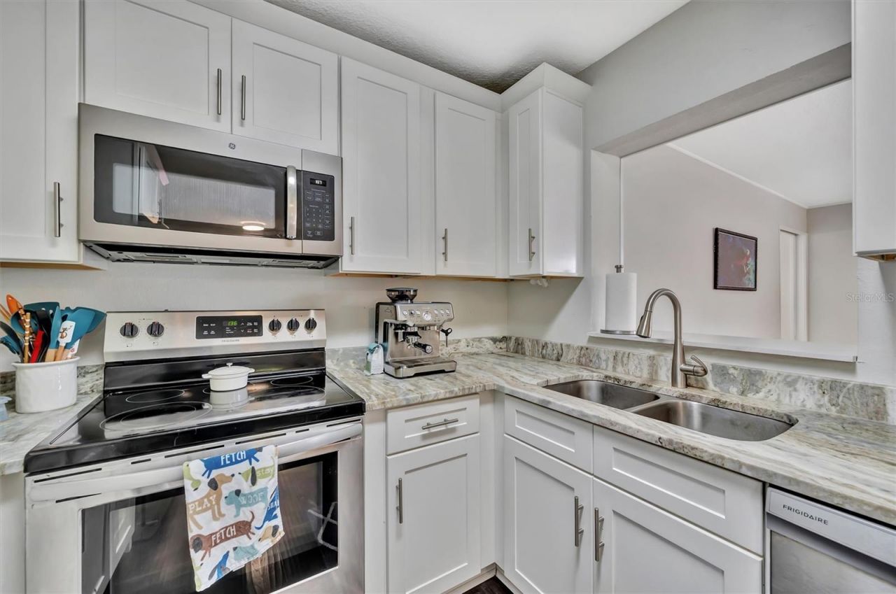 1103 20th Avenue W, Palmetto, FL 34221 Photo