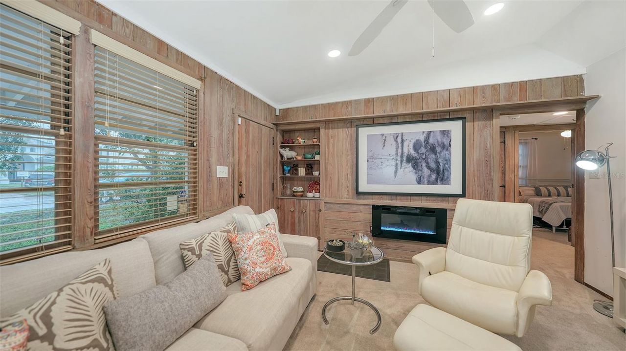 1702 Hillview Street, Sarasota, FL 34239 Photo