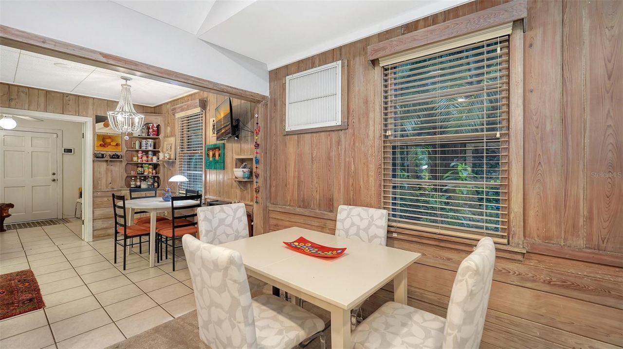 1702 Hillview Street, Sarasota, FL 34239 Photo