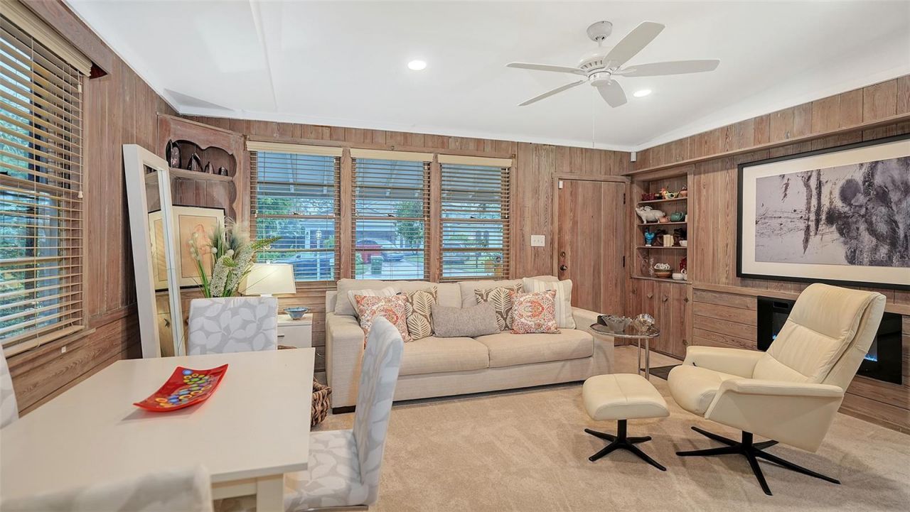 1702 Hillview Street, Sarasota, FL 34239 Photo