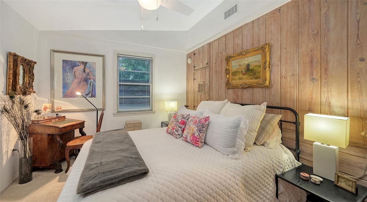 1702 Hillview Street, Sarasota, FL 34239 Photo