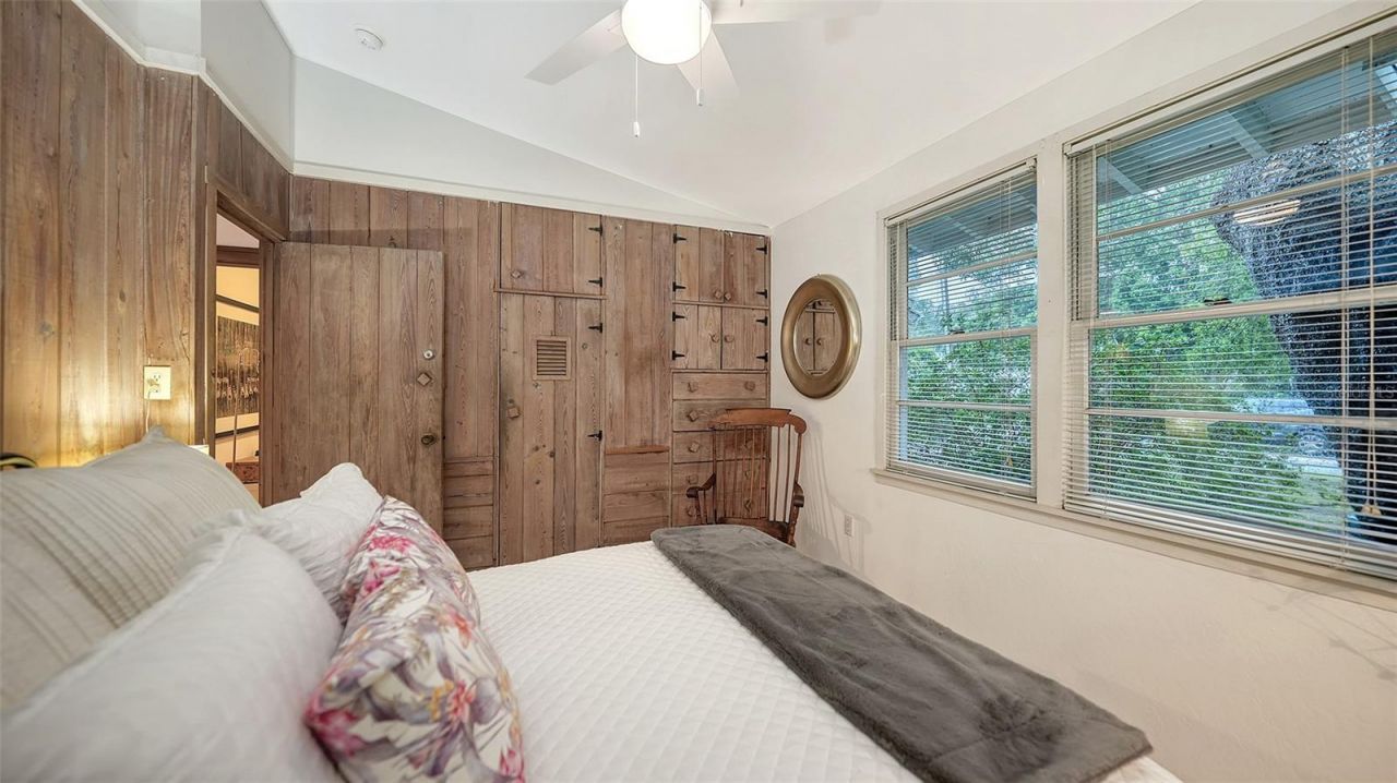 1702 Hillview Street, Sarasota, FL 34239 Photo