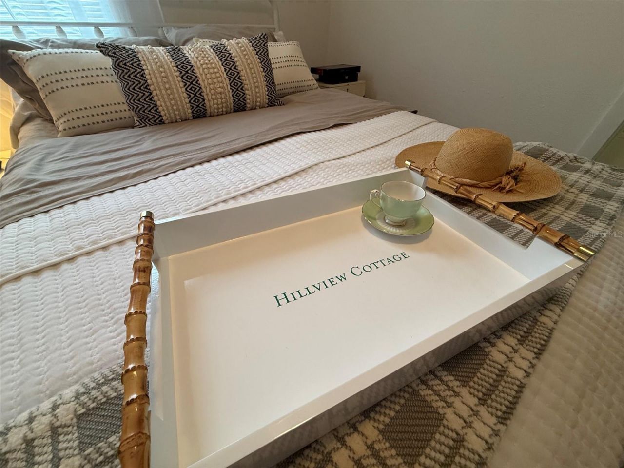 1702 Hillview Street, Sarasota, FL 34239 Photo