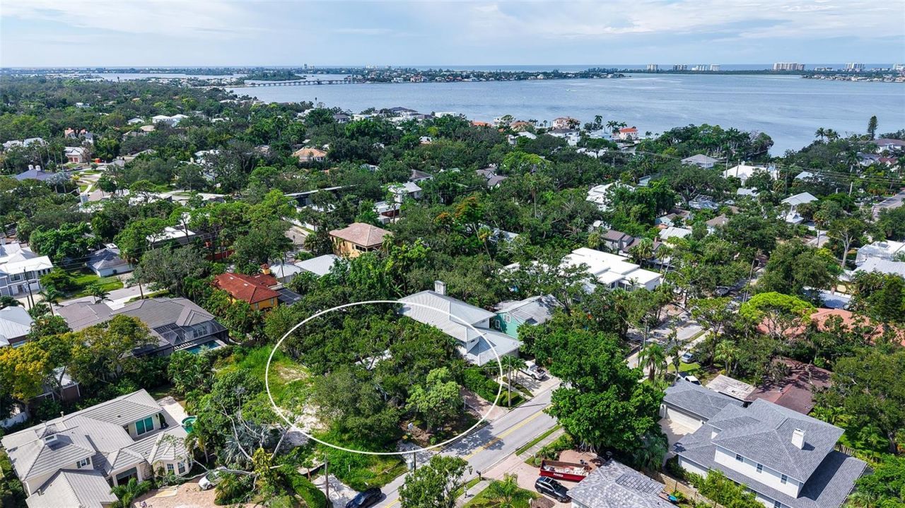 1702 Hillview Street, Sarasota, FL 34239 Photo