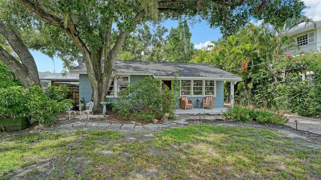 1702 Hillview Street, Sarasota, FL 34239 Photo