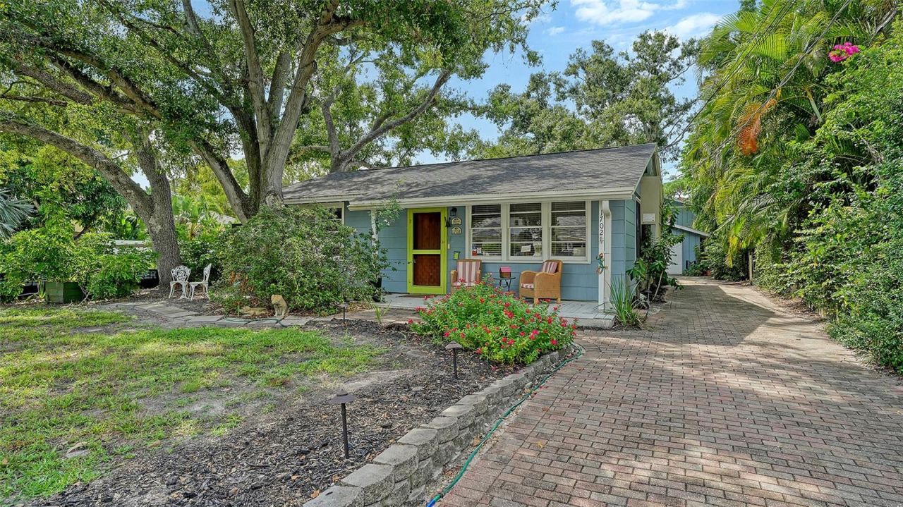 1702 Hillview Street, Sarasota, FL 34239 Photo
