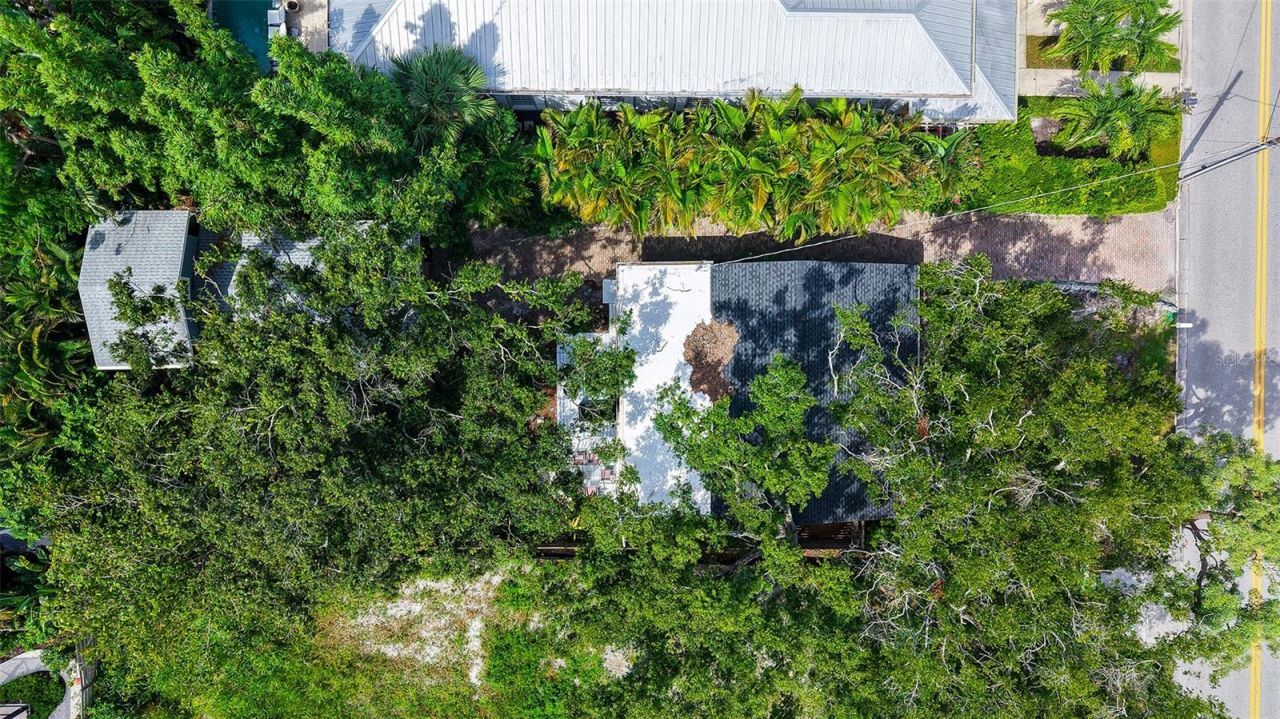 1702 Hillview Street, Sarasota, FL 34239 Photo