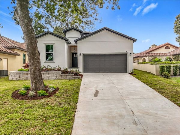 8 FOREST LANE, EUSTIS, FL 32726