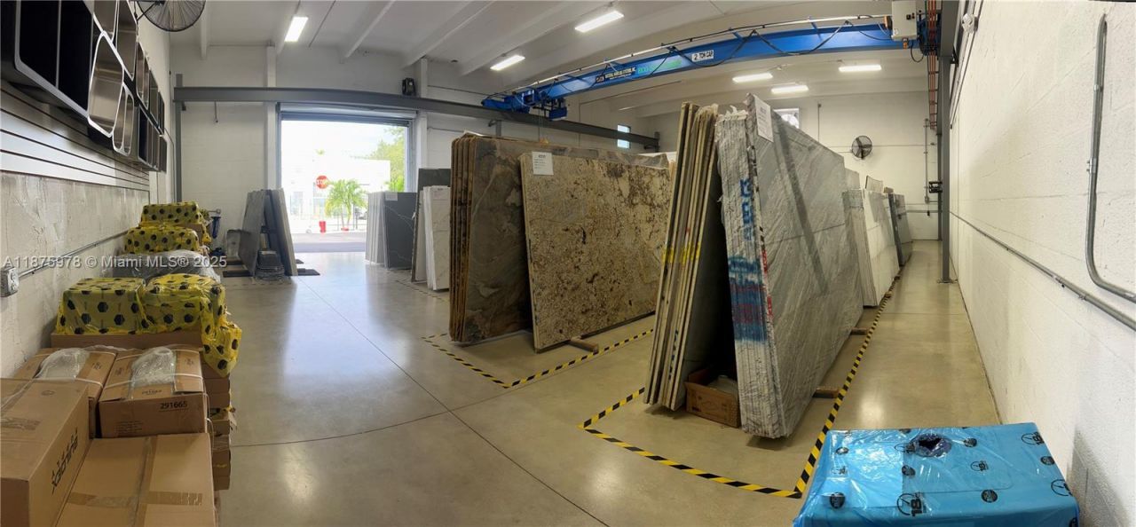 2757 W 77th Pl, Hialeah, FL 33016 Photo