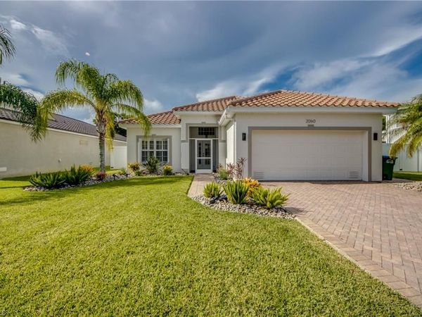 2060 Cape Heather CIR, CAPE CORAL, FL 33991