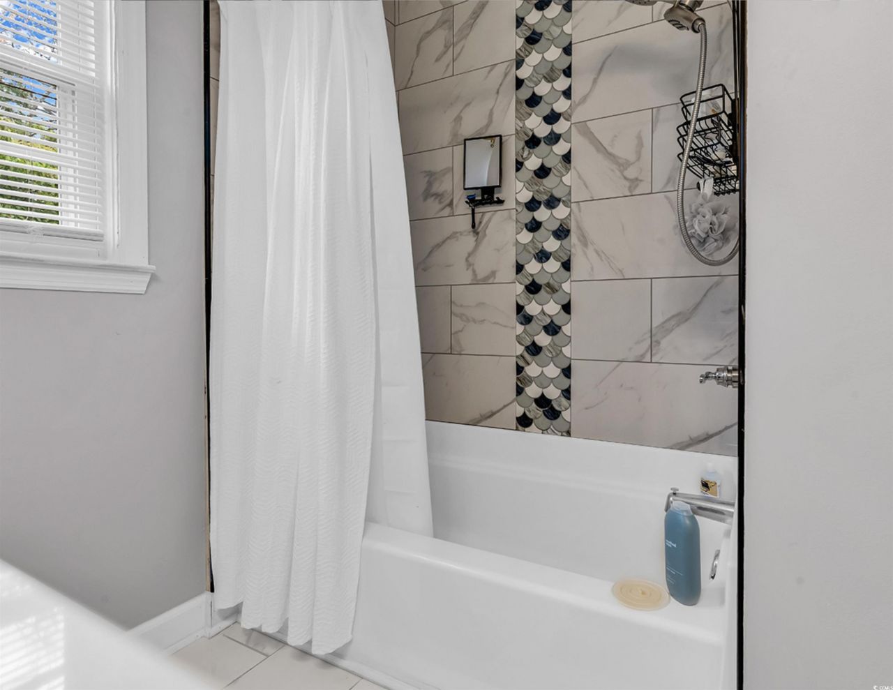 5803 Country Club Dr. Photo 29